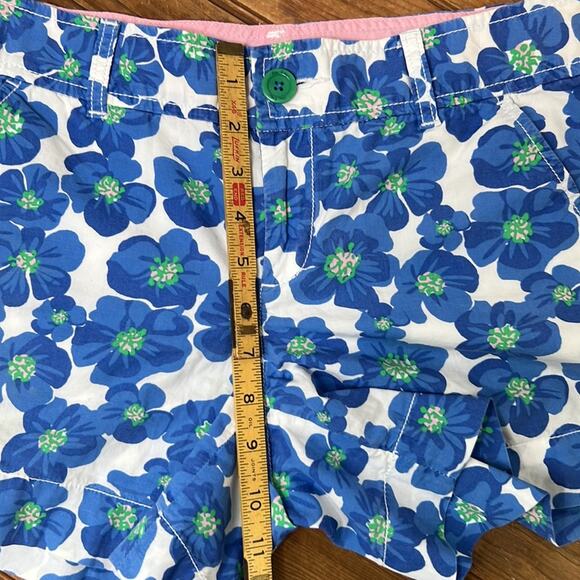 Women’s Lilly Pulitzer mid rise blue floral cotton shorts Y2K size 2 - Picture 4 of 7